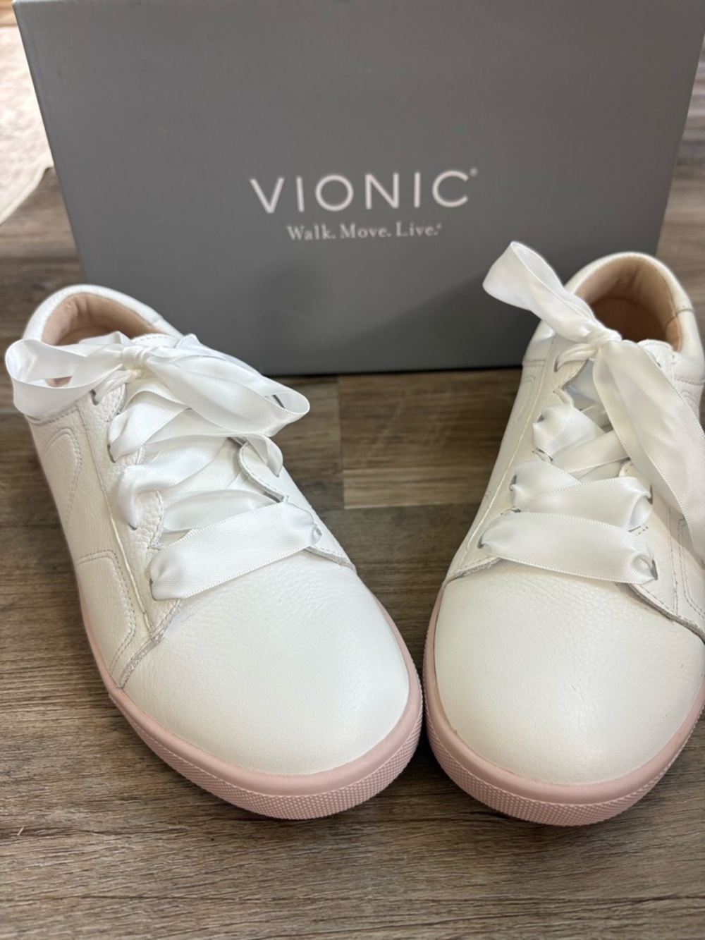 Vionic Sunny Chantelle Leather Sneakers with Pink Soles